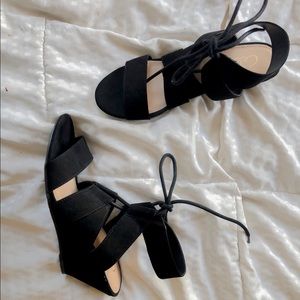Black wedge heels